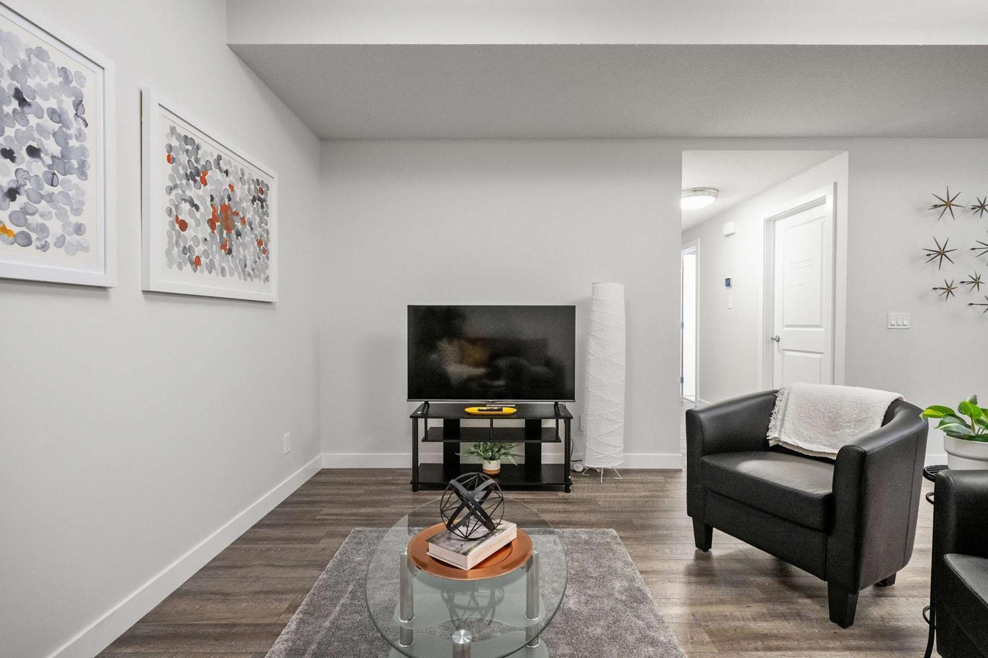 The Polka Dot - Yycairport - Privateentry - Smarttv Holiday home *