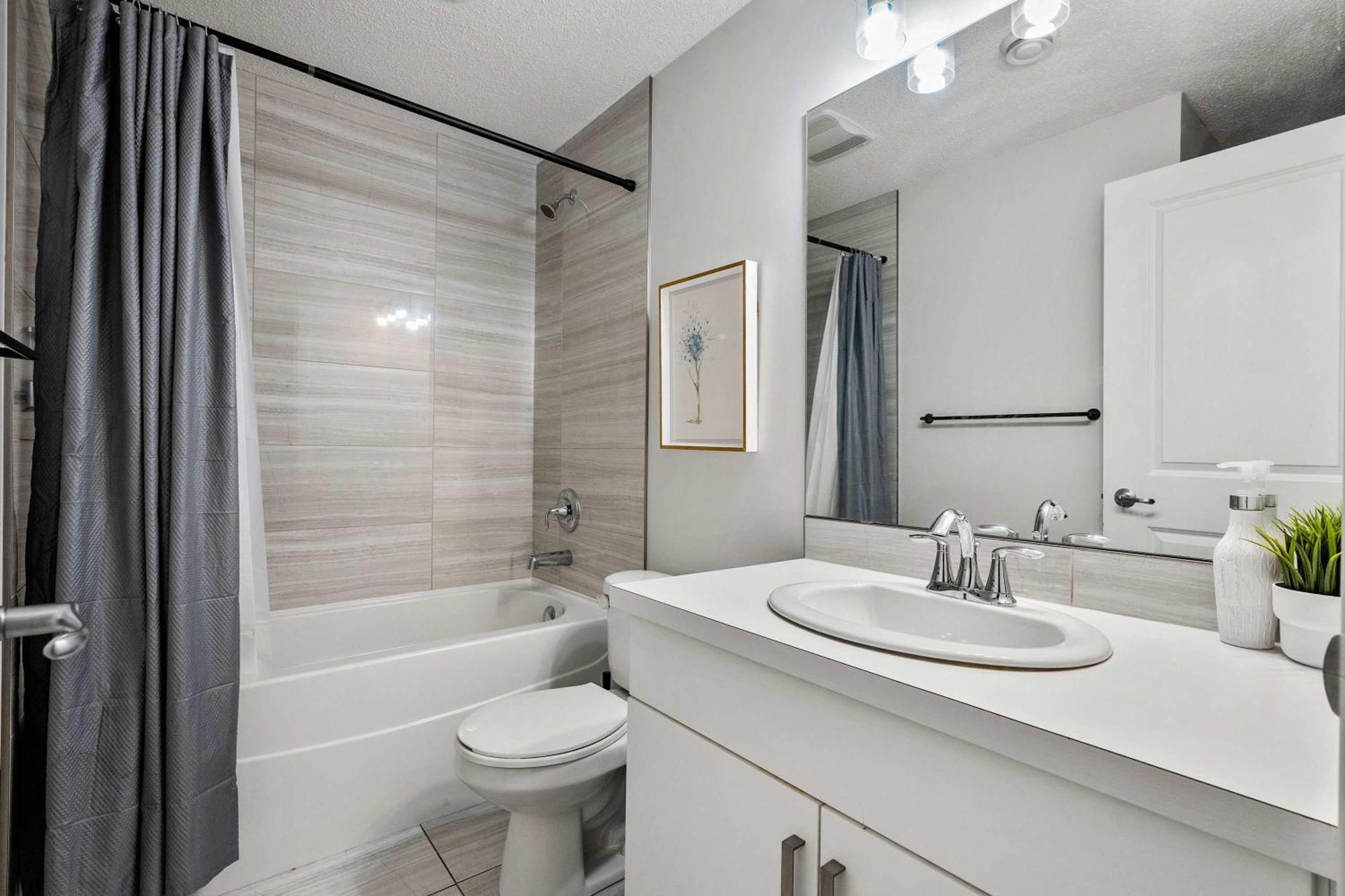 The Polka Dot - Yycairport - Privateentry - Smarttv Holiday home *