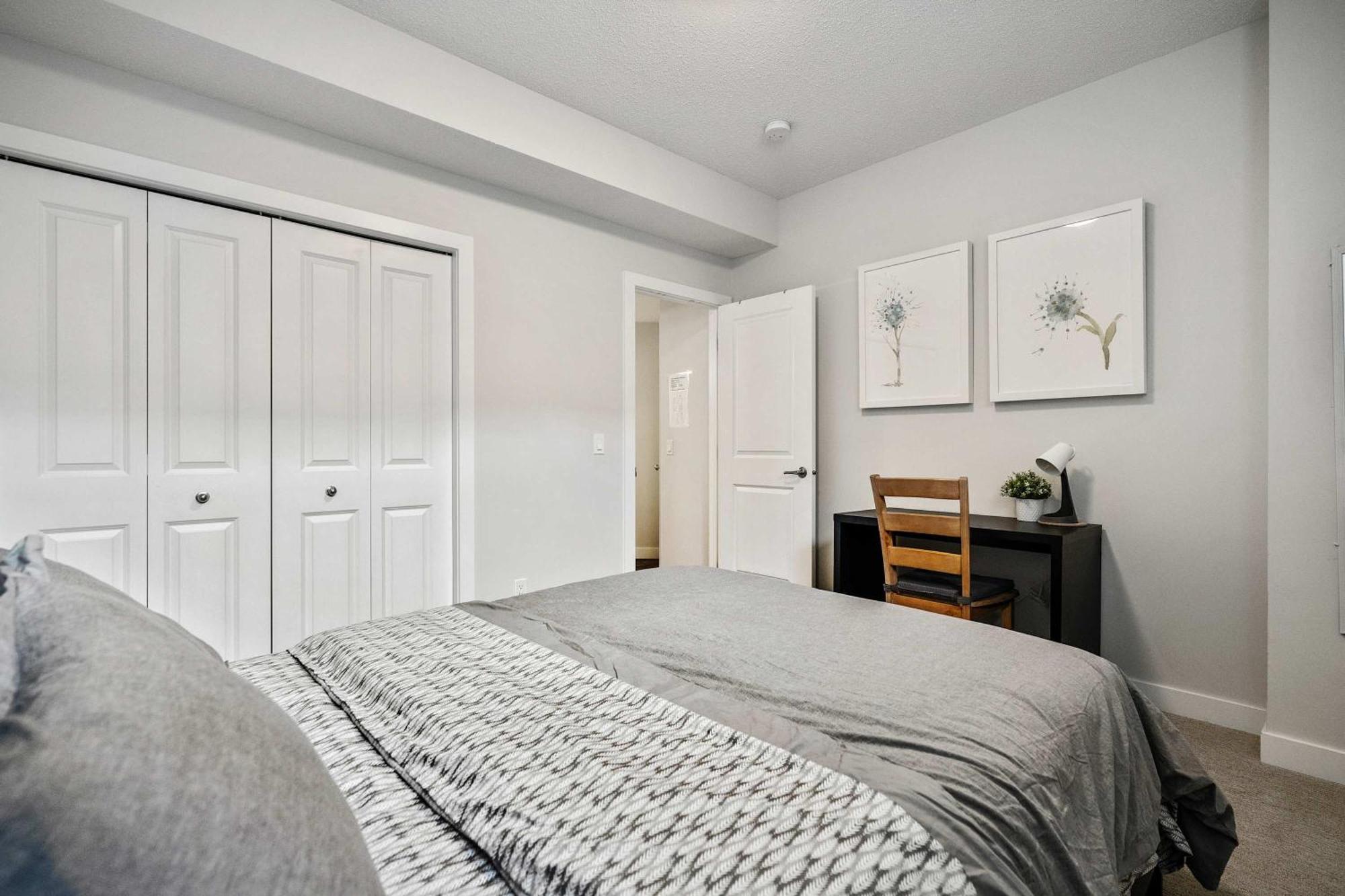 The Polka Dot - Yycairport - Privateentry - Smarttv Holiday home Calgary